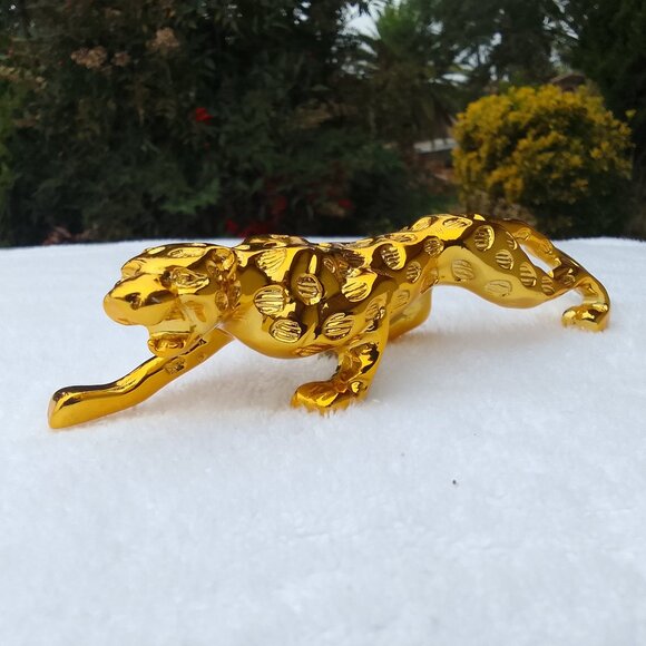 Your best offer? Well-designed-carving golden explorer, brand new